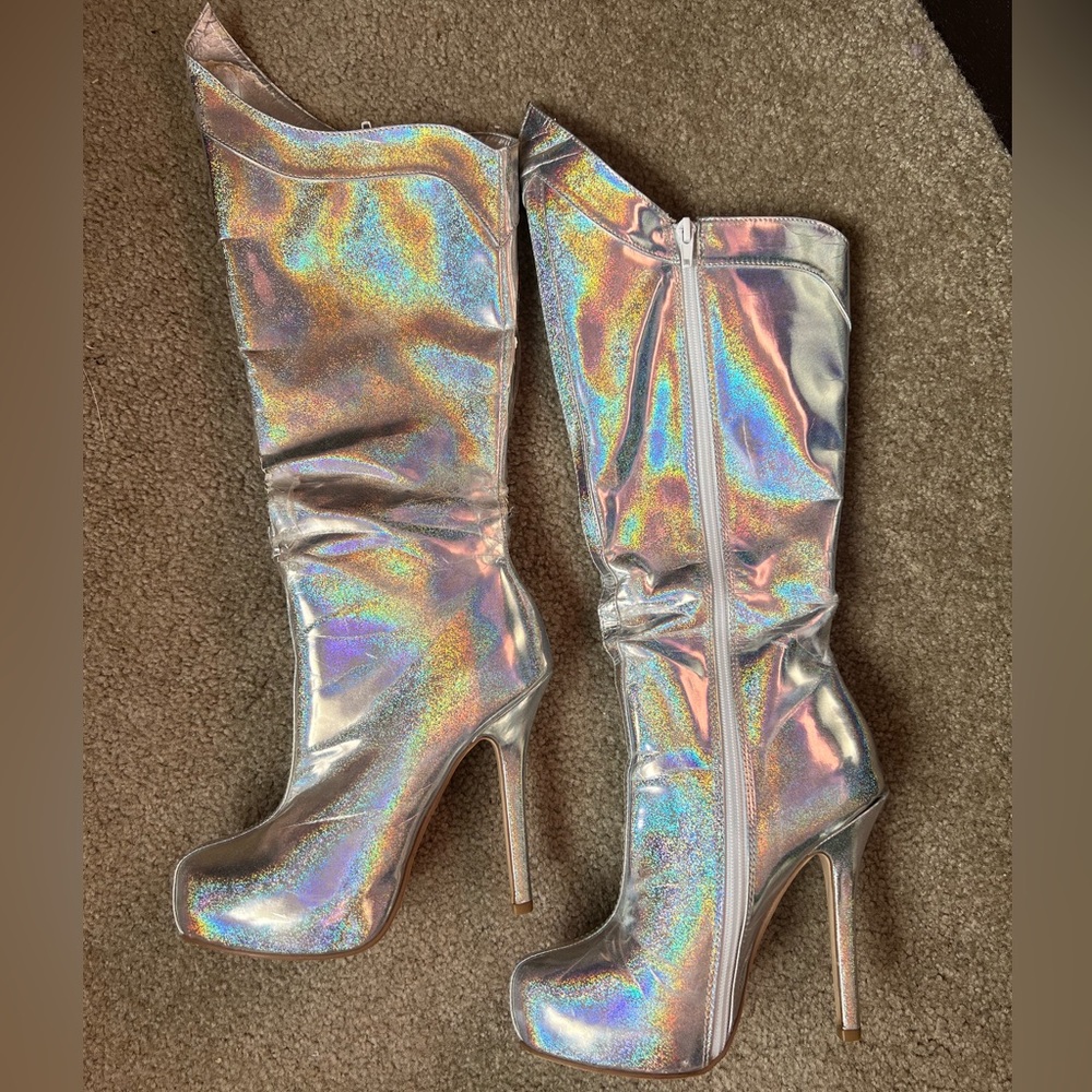 Ellie holographic boots
